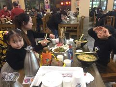 大堂-杨记清芳牛肉拉面(京广路店)