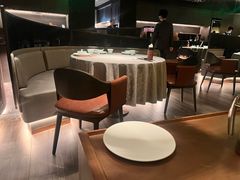-左庭右院鲜牛肉火锅黑金店(陆家嘴中心店)