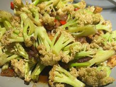 炒有机花菜-旺角小渔村·海肠捞饭开创者(环山路店)