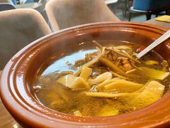 -有红鸡毛店·川菜(建设路店)