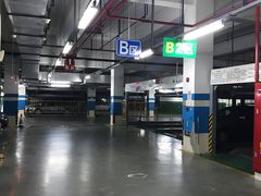 -上海长海医院-地下停车场