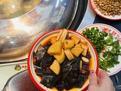 -高家小院铁锅炖大鹅(哈西高铁站店)