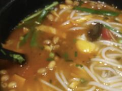 -蒙自源过桥米线(红谷滩万达店)