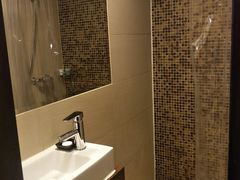 -香港华美达海景酒店