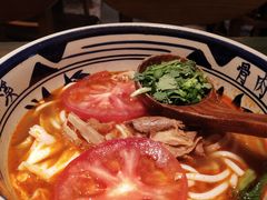 -鑫花溪牛肉米粉(东环大润发店)