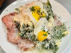 低温牛肉配炸羽衣甘蓝-Ocean's Table 欧舍