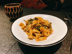 香椿拌面筋-丝路金桃·新疆菜(徐汇店)