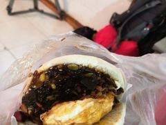 蛋菜夹馍-老马家马蓉蛋菜夹馍·腊牛肉夹馍(回民街店)