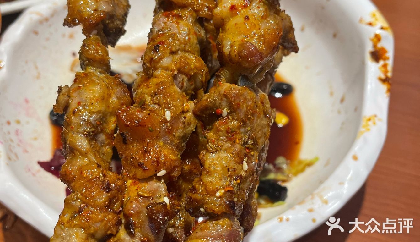 麦家小馆这肉串可以[点赞]