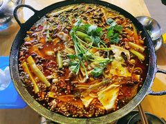 -鸿顺老铁锅美蛙鱼府(解放碑店)