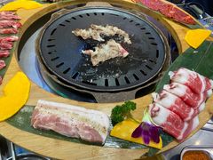 烤肉呼啦圈-玄希浪漫厨房·韩料烤肉(湖滨银泰in77店)