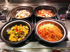 -圣丰索菲特·2 On 988 Café 自助餐厅