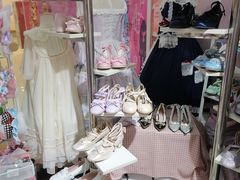 -甜镜物语 LOLITA·汉服·JK制服三坑生活馆(滨江道店)