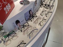 -沫芮眼镜·蔡司官方授权店(人民广场店)