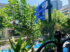 -维吾尔餐厅(宜山路店)