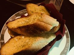 餐前面包-海神诺富特大酒店-旋宫50旋转餐厅