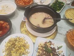 -土砂锅生态山庄·非遗砂锅雅鱼
