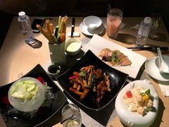 -穹六人间 people 6(岳阳路店)