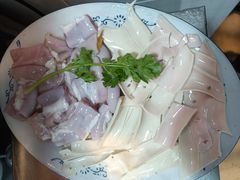 -华哥新鲜猪精品美食