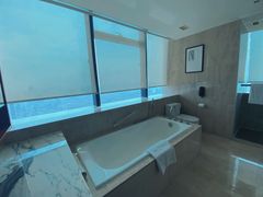 -上海龙之梦万丽酒店