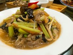 -丁里羊肉小镇(天鹅湖总店)