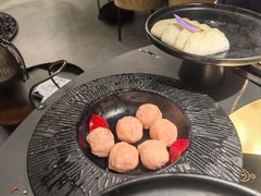 咸蛋黄虾丸-凤园椰珍·椰子鸡·鸡煲(长宁来福士店)