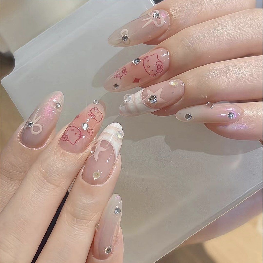 少女心爆棚的hellokitty美甲💅🏻