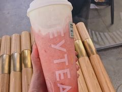 芝芝梅梅桃-喜茶(东莞汇一城店)