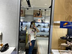 -BeLLE 百丽(上海月星环球港店)