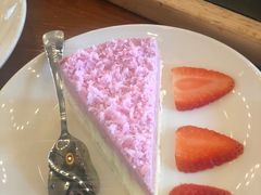 草莓慕斯-埠口精酿夜景餐酒吧· BREWPORT BISTRO(长嘉汇重庆之眼店)