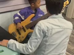 -COCO  BOMB国际流行音乐(爱琴海校区)