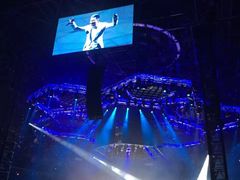 -梅赛德斯奔驰文化中心·停车场