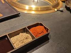 -铭牛烧肉·和牛海鲜自助(高新月牙湖店)