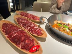 -左庭右院鲜牛肉火锅(金山万达店)