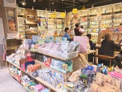 -雨丝书店(综合商业楼店)