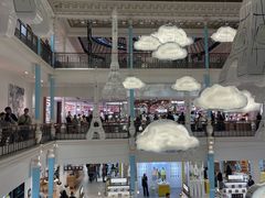 -乐蓬马歇百货公司(Rive Gauche)