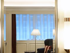 -深圳富苑皇冠假日套房酒店