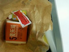 -麦当劳(新城市广场店)