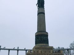 -人民防洪胜利纪念塔