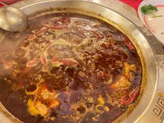 -山城年华老火锅(玉林店)