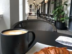 芝士火腿可颂-星巴克臻选(广州沙面店)