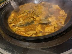 柴锅炖水库鱼-姥家大锅台水库渔家