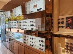 -博士眼镜(东莞东湖花园店)