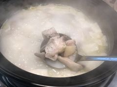 竹笙王猪肚鸡-顺德公广东猪肚鸡·煲仔饭(白石洲店)