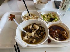 -浦东图书馆读者餐厅
