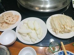 -山城家常菜铁锅炖鱼