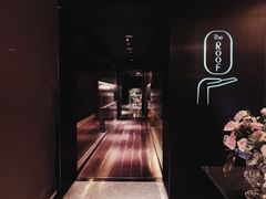 -The ROOF (通盈中心店)