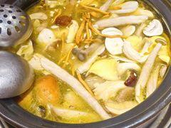 -菌之家·专业纯野生菌火锅·特色炒菌