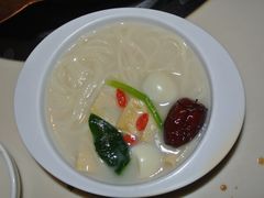 -滇釜火锅·能喝汤的火锅(车公庄店)