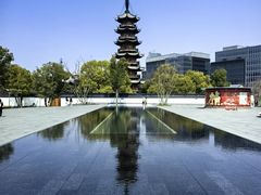 -龙华寺
